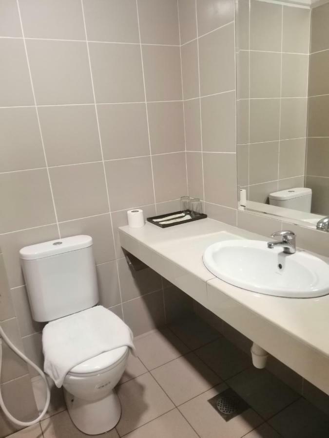 Hotel Orient Johor Bahru Eksteriør billede